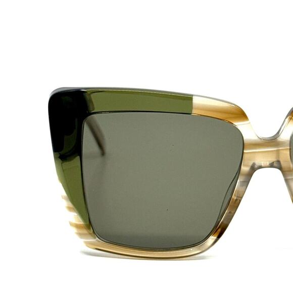 NEW!!! SALVATORE FERRAGAMO Sunglasses SF1060SN 263 Authentic main image 10